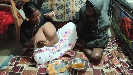 Pani Puri - Video Porno Gratuite HD | Jeux de Rue