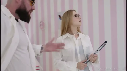 Sexy Blonde Russian Doll: Sex Clinic - Video Porno Gratuite HD | Jeux de Rue