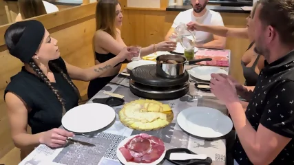 Friend Group Sex In Snowing Winter - Vidéo premium HD - Amateur | Jeux de Rue