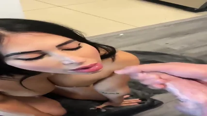 Valerie Kay - Video Porno Gratuite HD | Jeux de Rue