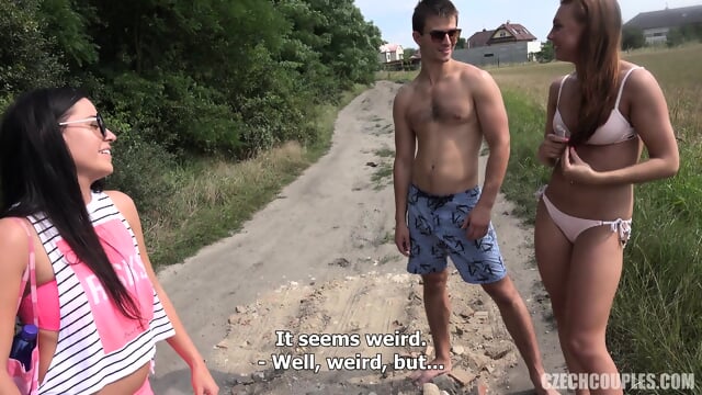 Czech Couple Public swing - Video Porno Gratuite HD | Jeux de Rue