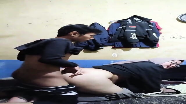 NENG TOBRUT KACAMATA viral https://s.id/unboxingpsk - Video Porno Gratuite HD | Jeux de Rue