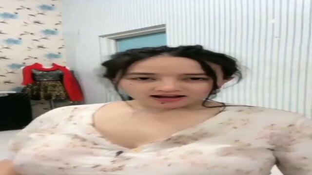 BERLIAN OCHI basah-basahan di kamar mandi. Full - Vidéo premium HD - Amateur | Jeux de Rue