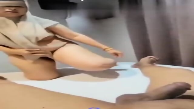 bu guru jilbab yang lagi viral Full Di Https://s.id/jajanpskmichat - Videos Film X Petite Gratuite Gratuites HD | Jeux de Rue