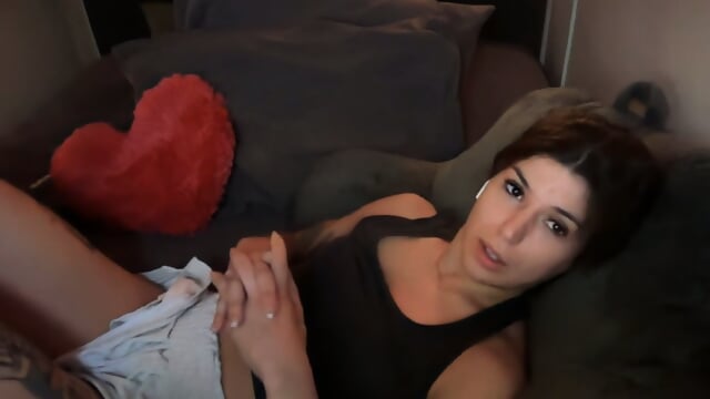 Camgirl Playing Age Gap Fantasy Meet Her Live Just Click Close Mic Moans Live - Video Porno Gratuite HD | Jeux de Rue